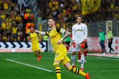 Bundesliga - SC Freiburg v Borussia Dortmund