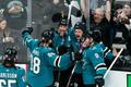 Vegas Golden Knights vs San Jose Sharks: Tomáš Hertl slaví gól