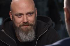 Boj o zdraví záchranářů i Zemanův projev. Sledujte speciál DVTV s Vítem Samkem