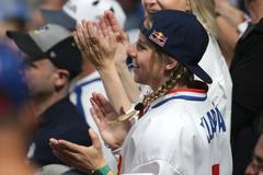 Češi si s Rakušany zatančili bratislavský valčík. Jasnou výhru si užívala i Ledecká