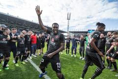 Slávisté slaví titul po 4. kole nadstavby Fortuna:Ligy Baník - Slavia: Michael Ngadeu Ngadjui