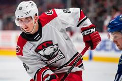 AHL 2018/19: Český útočník Martin Nečas v dresu Charlotte Checkers