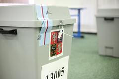 Volební urny, volby, volební lístek - ilustrační foto