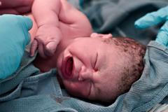 Dítě tří rodičů? Je to eticky i lékařsky sporné, přelom v medicíně ale ne, říká Fulka