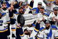 7. finále NHL 2018/19, Boston - St. Louis: Chris Thorburn oslavuje zisk Stanley Cupu.