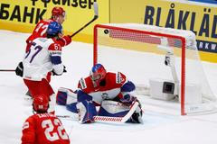 Nikita Gusev dává gól na 0:2 v zápase Česko - Rusko na MS 2019