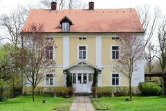 Památník Karla Čapka v Staré Huti