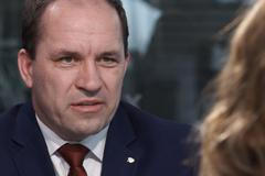 Manželství homosexuálů? Nemůžeme si dělat, co chceme, rodina je v krizi, říká Výborný