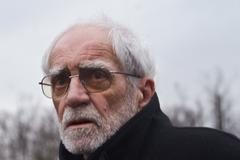 Přímý přenos: Průvod při příležitosti posledního rozloučení s Jiřím Stránským