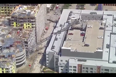 V Dallasu se zřítil stavební jeřáb