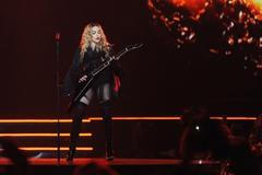 Madonna na pražském koncertě v roce 2015
