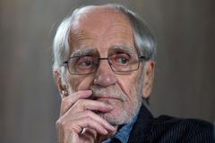 Zádušní mše za Jiřího Stránského. Sledujte přenos z Týnského chrámu