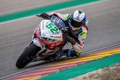 Oliver König ve španělském Aragónu při prvním závodním víkendu MS Supersport 300