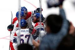 Michael Frolík slaví gól na 3:2 v zápase Česko - Švédsko na MS 2019