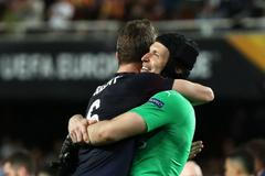 fotbal, Evropská liga 2018/2019, Valencie - Arsenal, odveta semifinále, Petr Čech a Laurent Koscielny