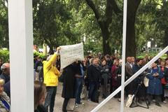 Protest proti ministrovi kultury v Benátkách