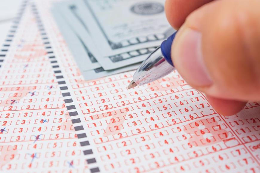 Sázející z Karlovarska vyhrál ve Sportce 200 milionů korun. Trefil jackpot