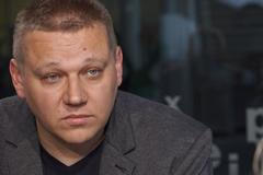 V Osvětimi se našlo sedm tun vlasů, nacisté z nich vyráběli i ponožky, říká Rychlík