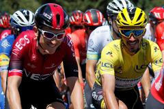Tour de France 2019: Geraint Thomas (vlevo) a Julian Alaphilippe