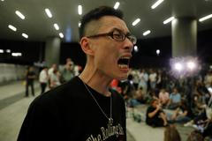 Masové demonstrace v Hongkongu