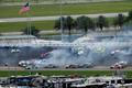 Velká havárie v závodě NASCAR na oválu v Daytoně 2019