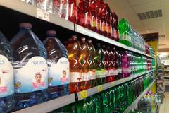 Život PET lahve lahev plast recyklace KMV nakupování lahev pet minerálka