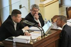 Jednání Poslanecká sněmovna, vydání poslance Miloslava Roznera z SPD - Vojtěch Filip, Andrej Babiš, Tomio Okamura