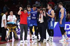 basketbal, MS 2019, Česko - Brazílie, zraněný Blake Schilb