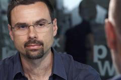 Z brigádníka miliardářem: Hackeři útočí i přes lednici, platu v Avastu jsem se vzdal