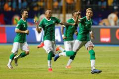 Pohár afrických národů 2019: Madagaskarští fotbalisté oslavují postup do čtvrtfinále.