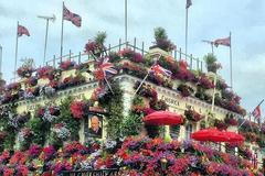 Instamísta: Oblíbená londýnská hospoda ohromuje květinovou výzdobou