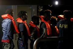 Uprchlíci - běženci - loď Alan Kurdi