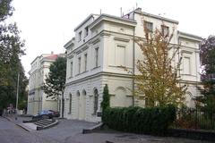 Nádraží - Praha - Dejvice