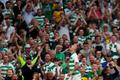 Leigh Griffiths s fanoušky Celticu Glasgow