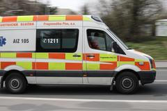 Sanitka, auto, pohotovost, zdravotnictví, záchranka, záchranáři, rychlá, pomoc, 155, nouze, ilustrační foto
