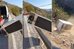 Recyklace shozením ze srázu. Pobaveného muže úřady donutily lednici znovu vytáhnout