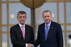 Český premiér Babiš s tureckým prezidentem Erdoganem.