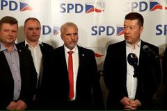 Tomio Okamura z SPD komentuje výsledek eurovoleb.