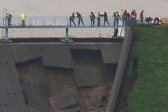 Anglické městečko evakuují kvůli obavám o hráz vodní nádrže