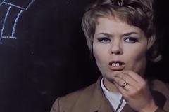 Jana Drbohlavová a scéna s hlodavým chrupem z Dívky na koštěti