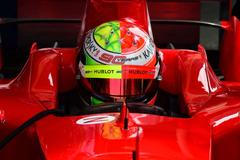 Mick Schumacher si v Hockenheimu vyzkoušel monopost Ferrari F2004, v němž před 15 lety získal titul šampiona F1 jeho otec Michael