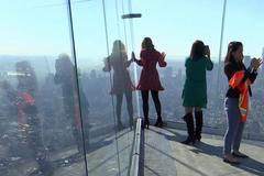 355 metrů nad Manhattanem. V New Yorku otevřou prosklenou vyhlídku