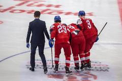 Euforii zakalilo zranění Lauka. Tak Češi před zaplněnou halou zaskočili Rusko