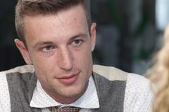 Upálili nám pacienta, slečně ukousli kus čelisti, úrazy mačetou byly běžné, líčí medik misi v Keni