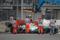 Havarovaný Mercedes Valtterihe Bottase v kvalifikaci na Velkou cenu Mexika formule 1