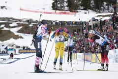 Americké biatlonistky řádí ve sněhu. Sledujte Sportovní Sociál