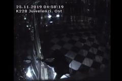 Lupiči vykradli drážďanskou klenotnici Grünes Gewölbe