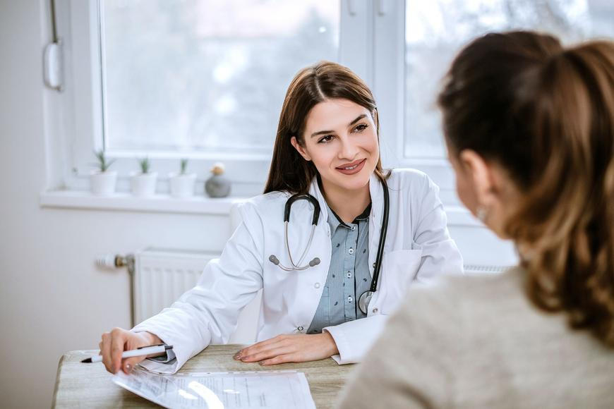 Komentář: O slabém postavení pacientů, morálce lékařů a nelegálním byznysu