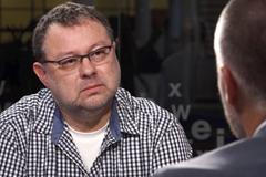 Falešní dárci a černé peníze. Nejedlý stvořil pro Zemana pekelný stroj, tvrdí Kmenta