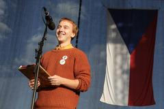 Demonstrace Letná - Milion chvilek pro demokracii - 16. listopadu 2019 - Mikuláš Minář